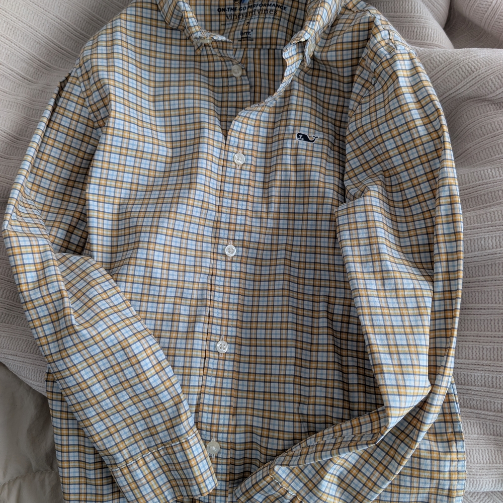 Boys Vineyard Vines Button Down Shirt. Size 7